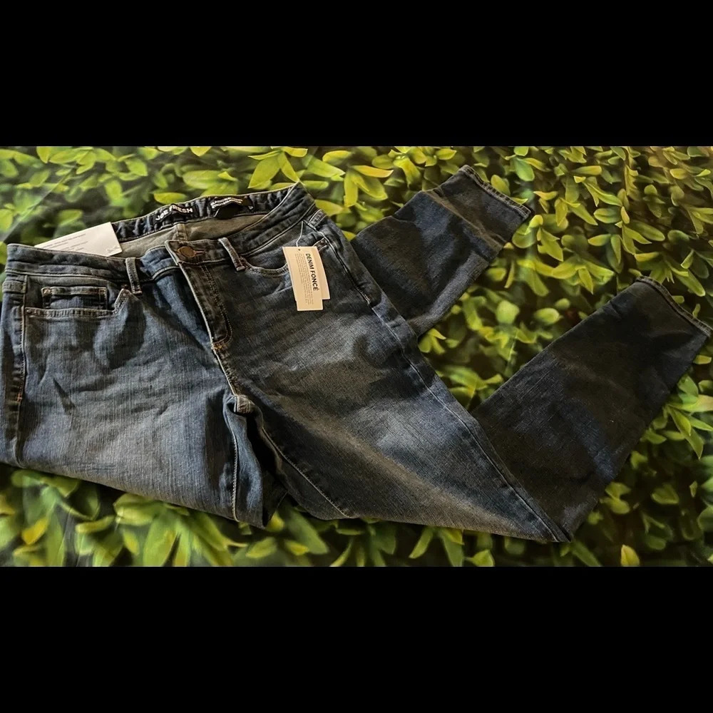JOE Fresh Classic Slim Jeans, Size 28, NWT - Picture 5 of 7